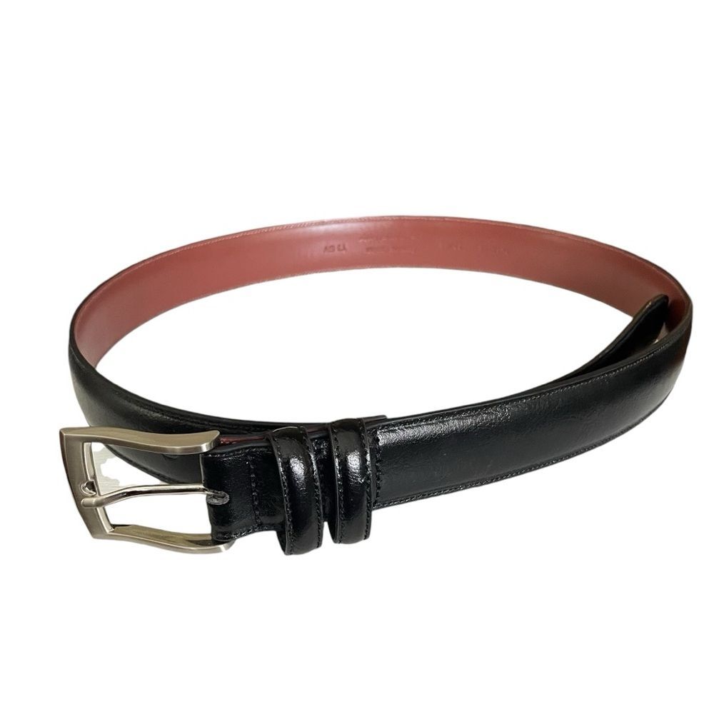 Women's Black Leather Belt Silver Buckle Size 32 or Small/Medium NWOT